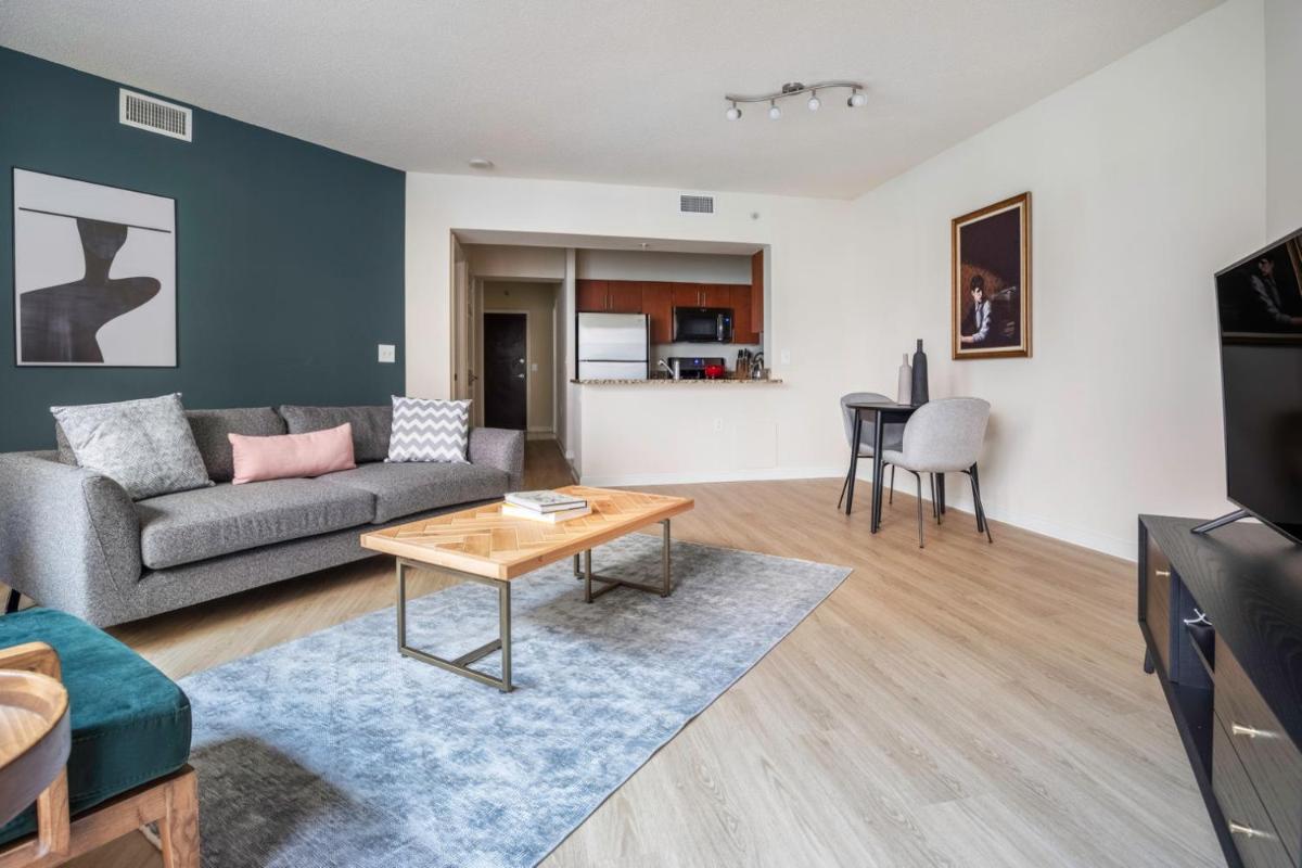 Foggy Bottom 1BR w Gym Pool DM nr Georgetown WDC-172 - Housity