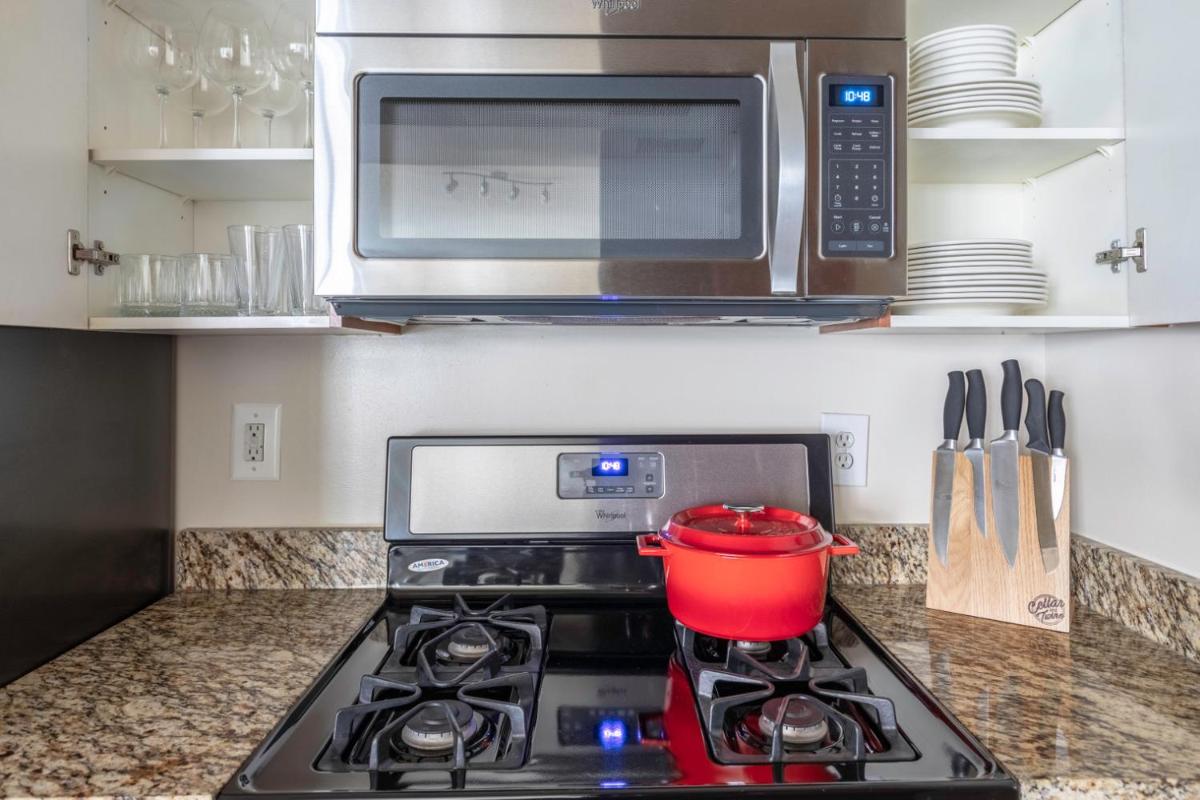 Foggy Bottom 1BR w Gym Pool DM nr Georgetown WDC-172 - Housity