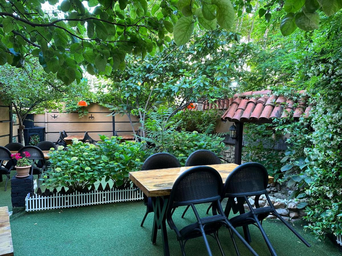 Line Suite Hotel - Housity