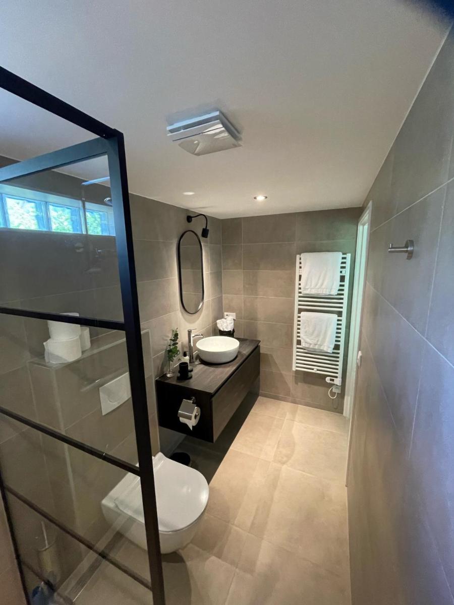Bed & Breakfast Zeeuws Gelukkig - Housity