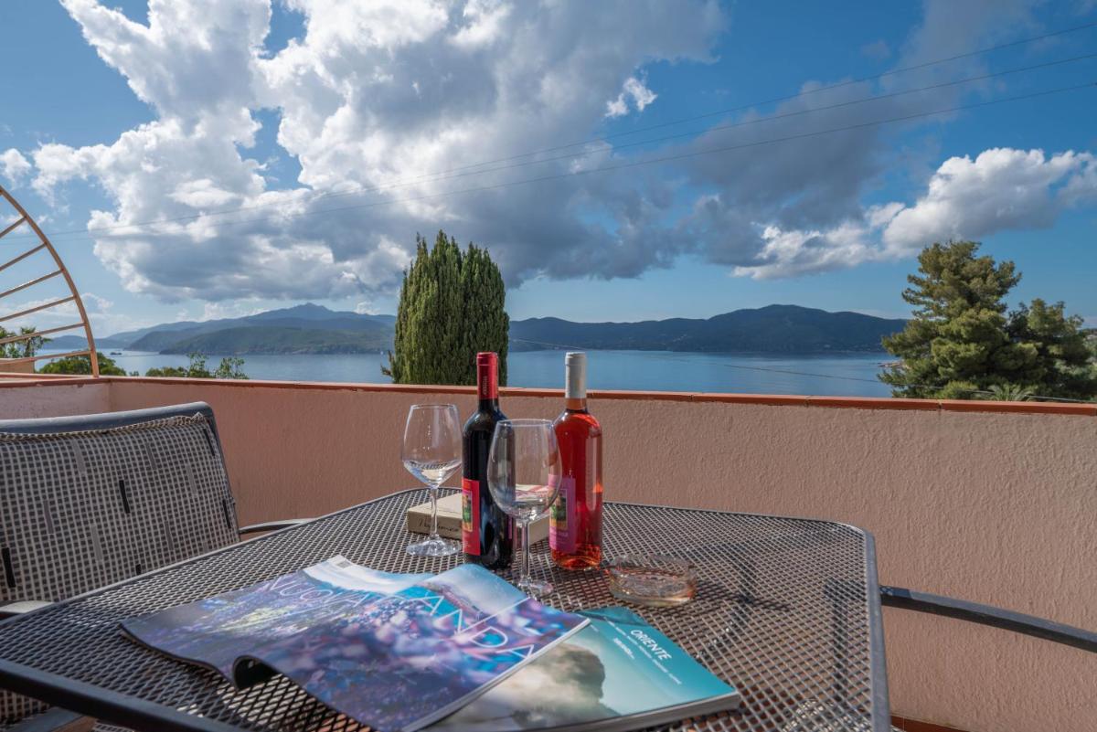 Apartments La Turistica - Housity