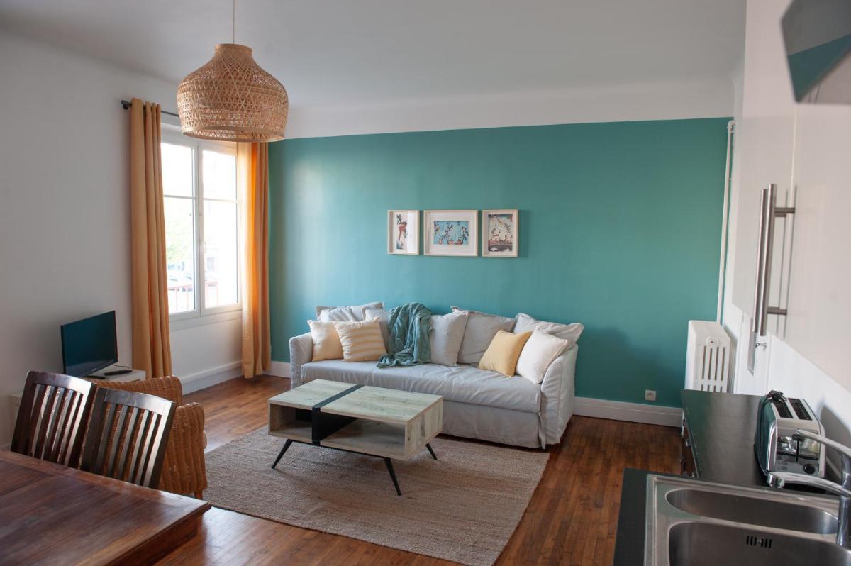 Appartement spacieux avec balcon et parking - Housity