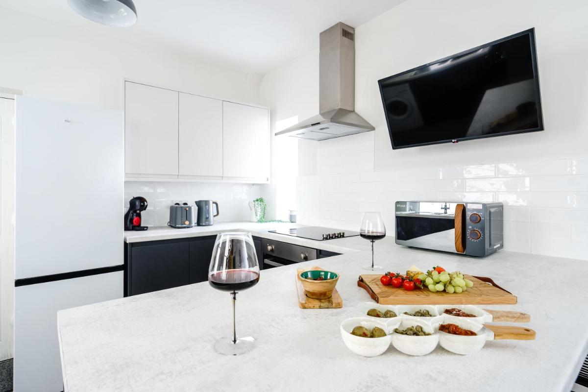 35a Howard Gardens - Cardiff City Centre - Hizvo