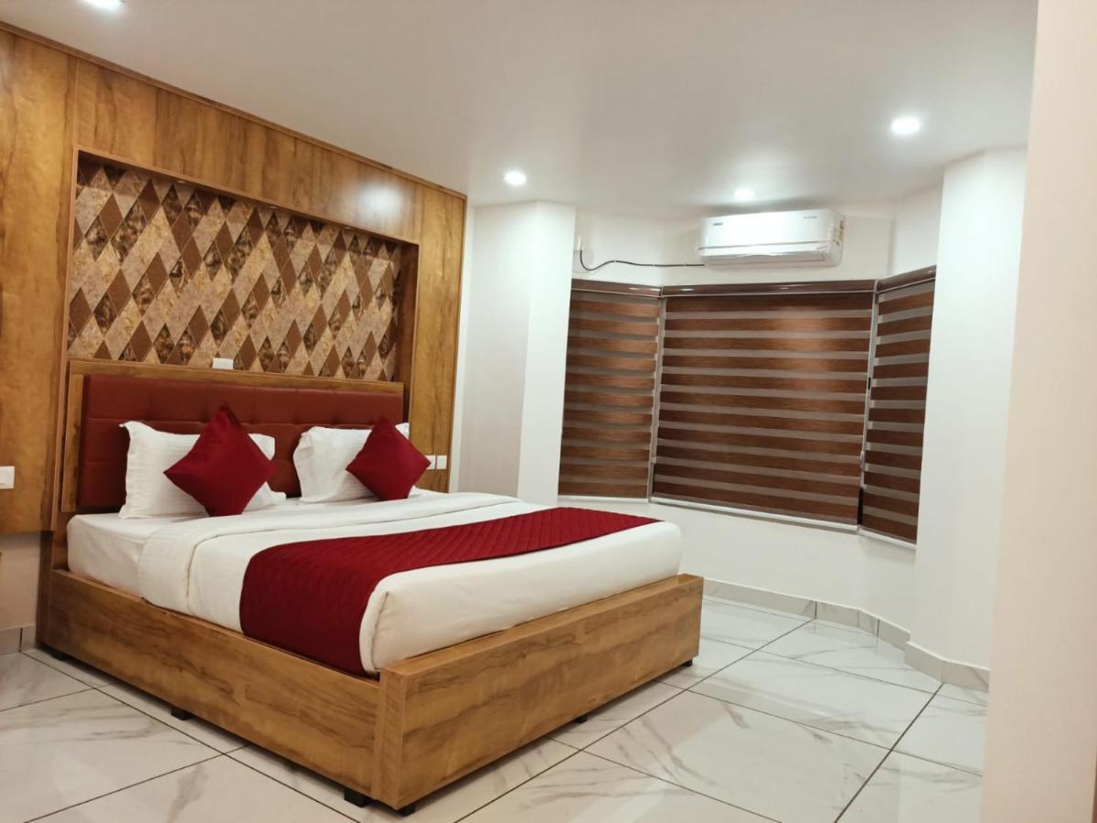 Mayo Suites - Housity