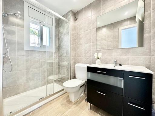 NeW APARTMENT 2023! - Housity