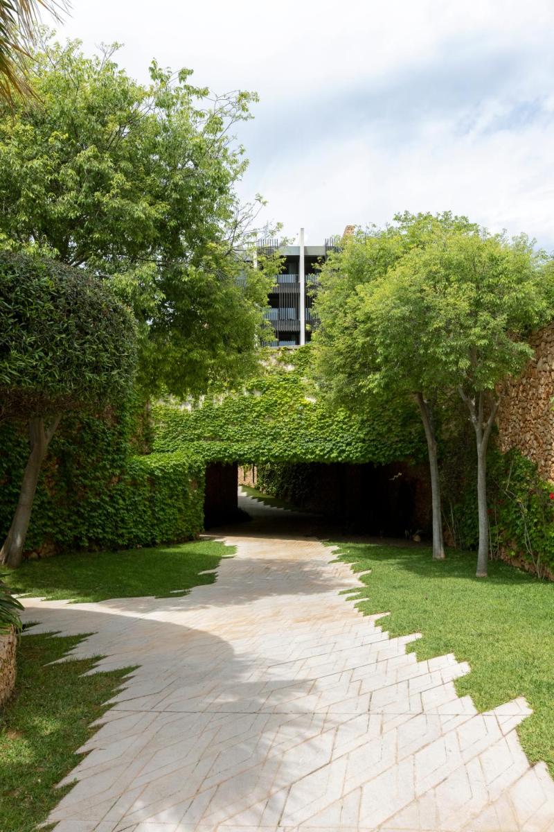 Jardín al aire libre en Hospes Maricel y Spa, Palma de Mallorca, a Member of Design Hotels