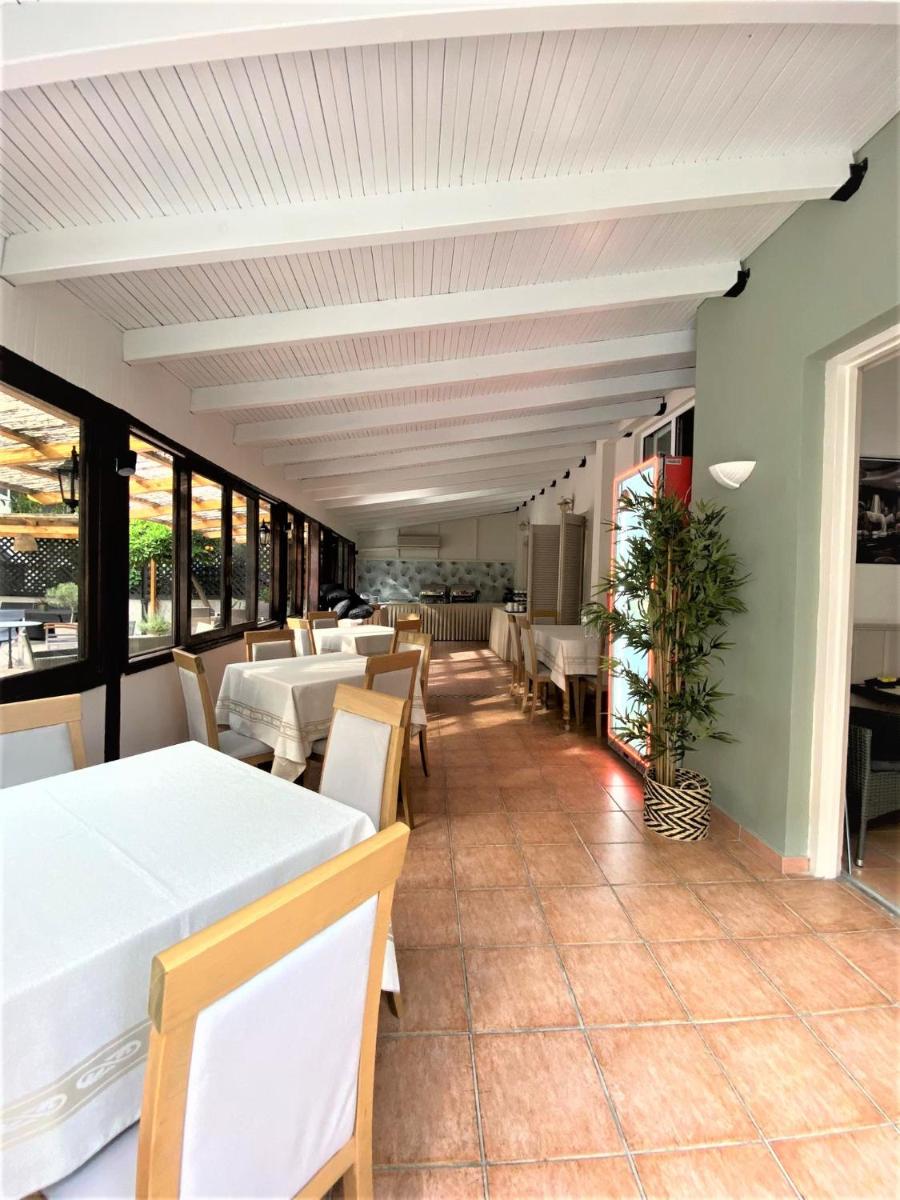 Hotel Pavlos - Studios - Housity