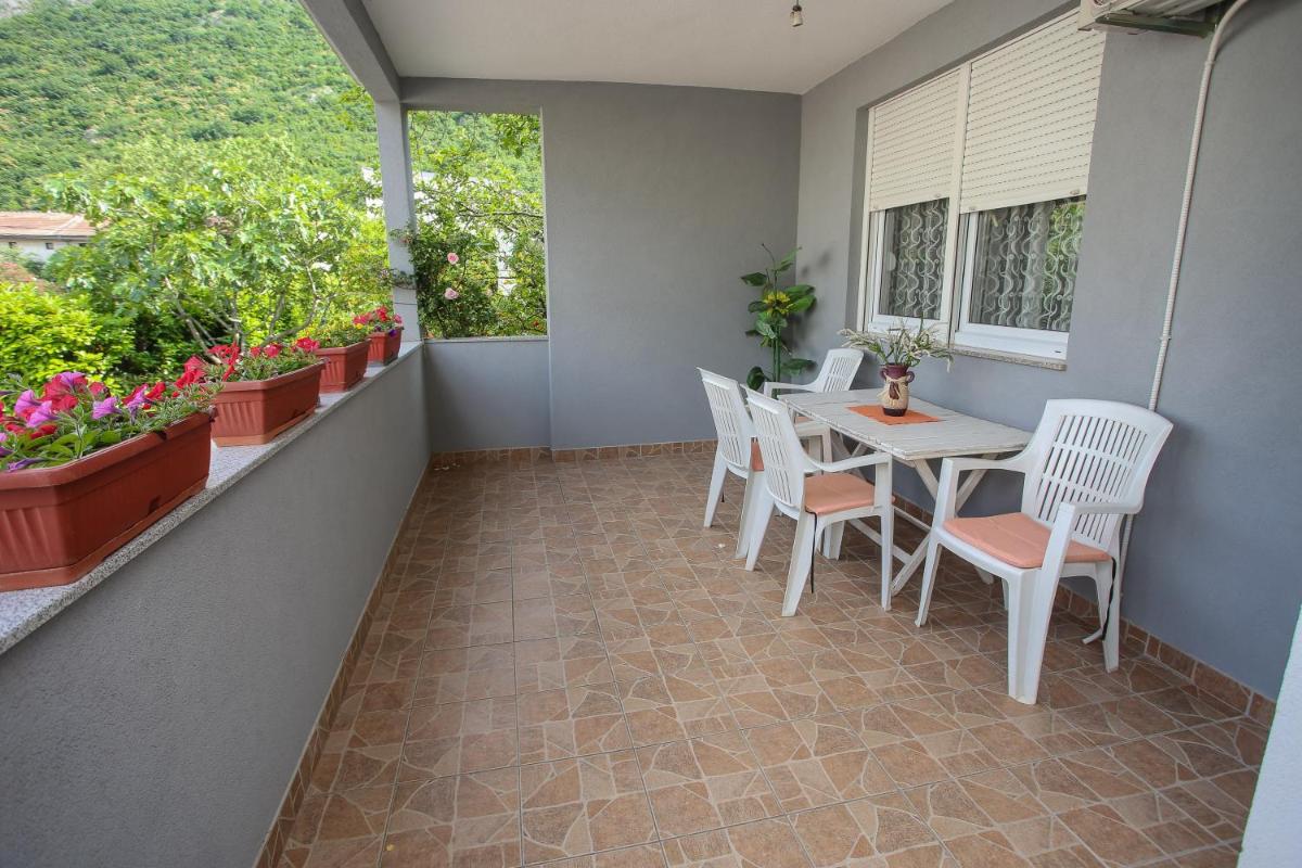 Apartment Hercegovina - Housity