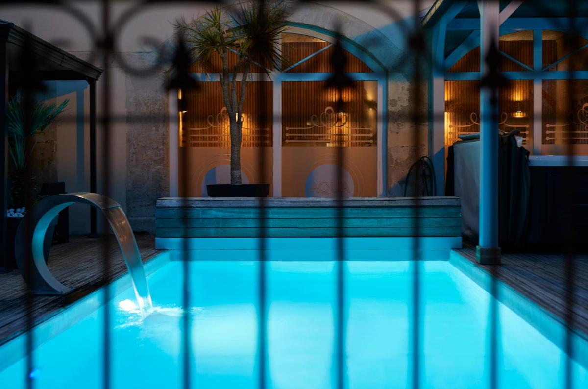 Piscine de l'établissement Grand Hôtel du Luxembourg & Spa ou située à proximité