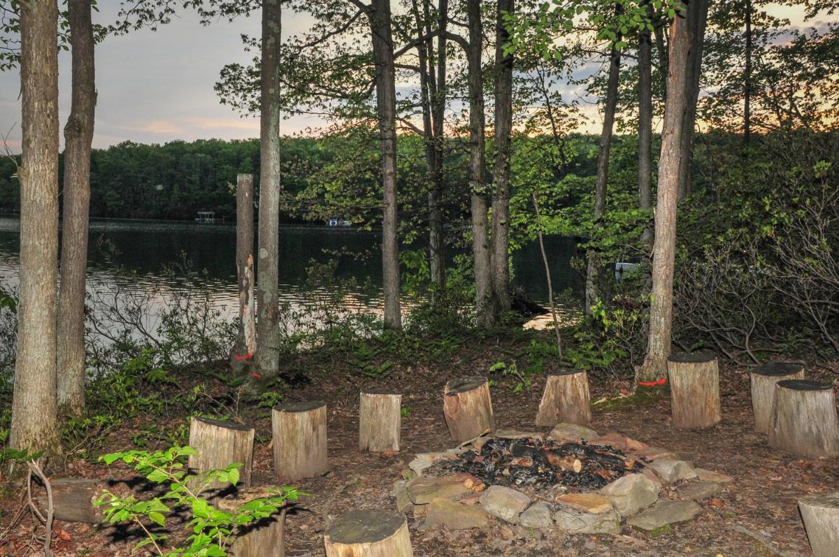 Highland Retreat - Housity