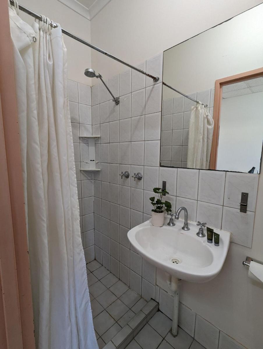 Studio 14 Wright Lodge - Hizvo