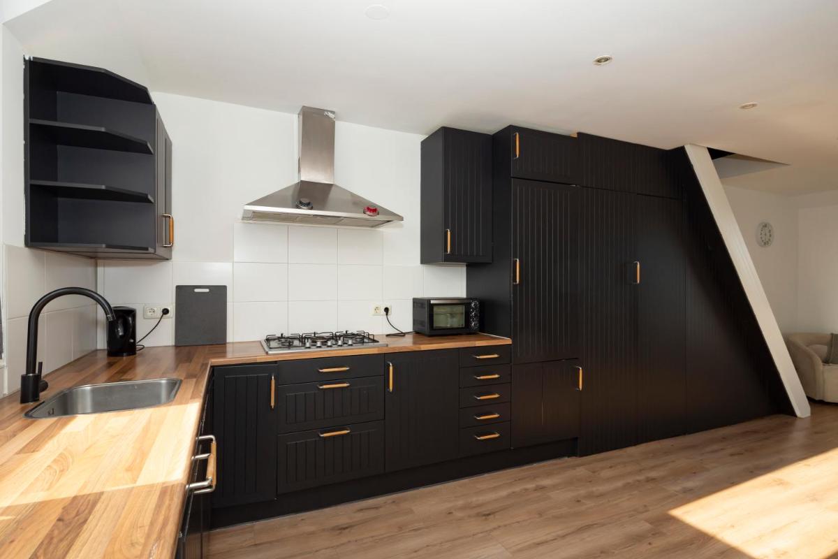 Sky View - Housity