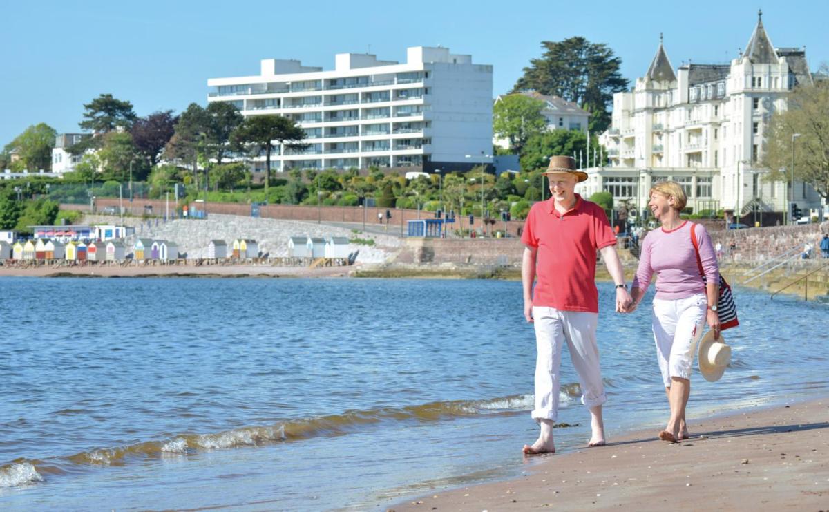 The Grand Hotel - Housity