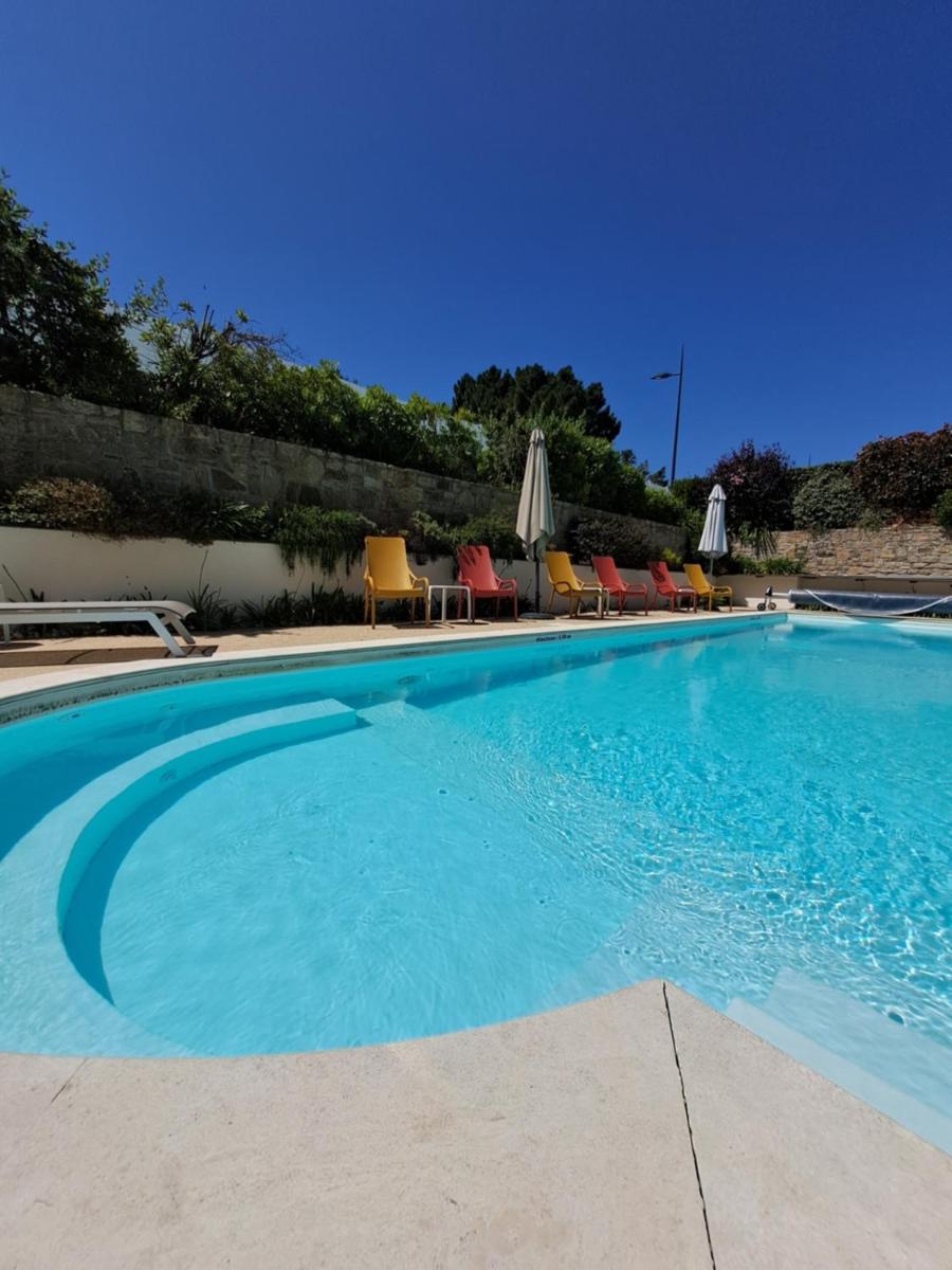 Piscine de l'établissement Le Churchill Hôtel & Spa ou située à proximité