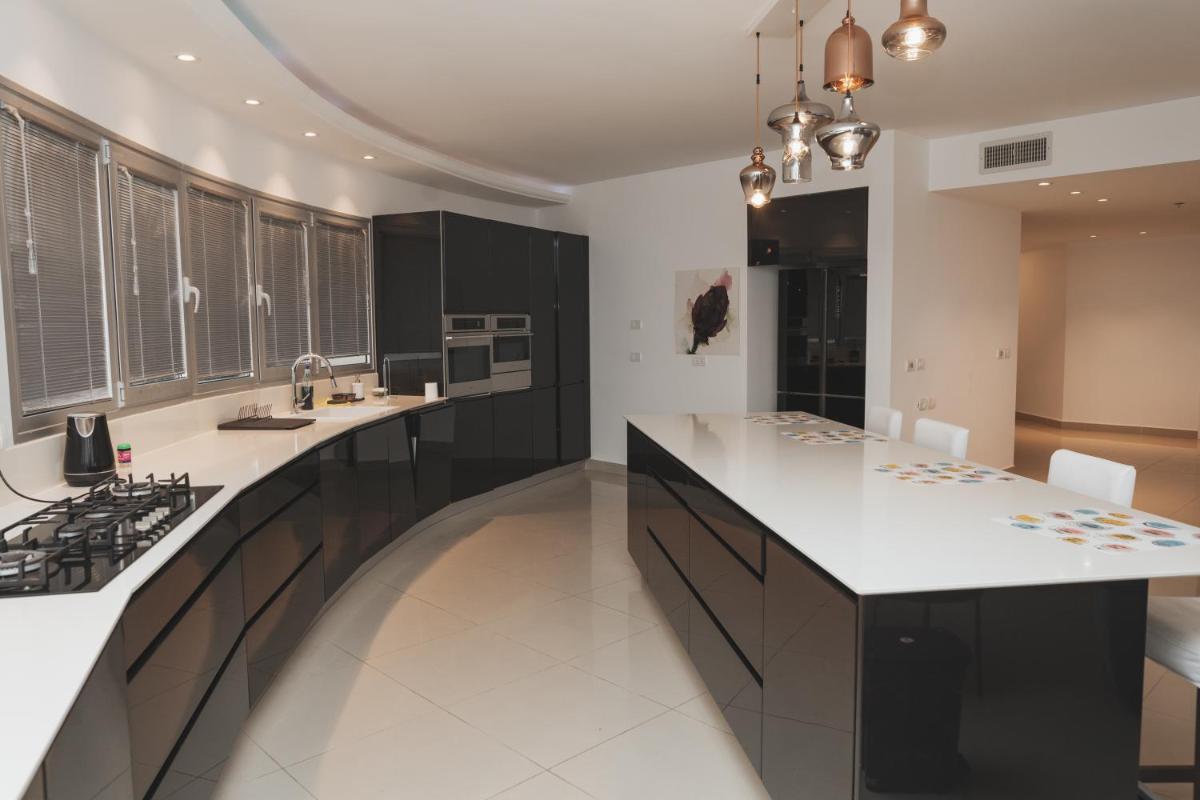 Varyas holiday apartment - Housity