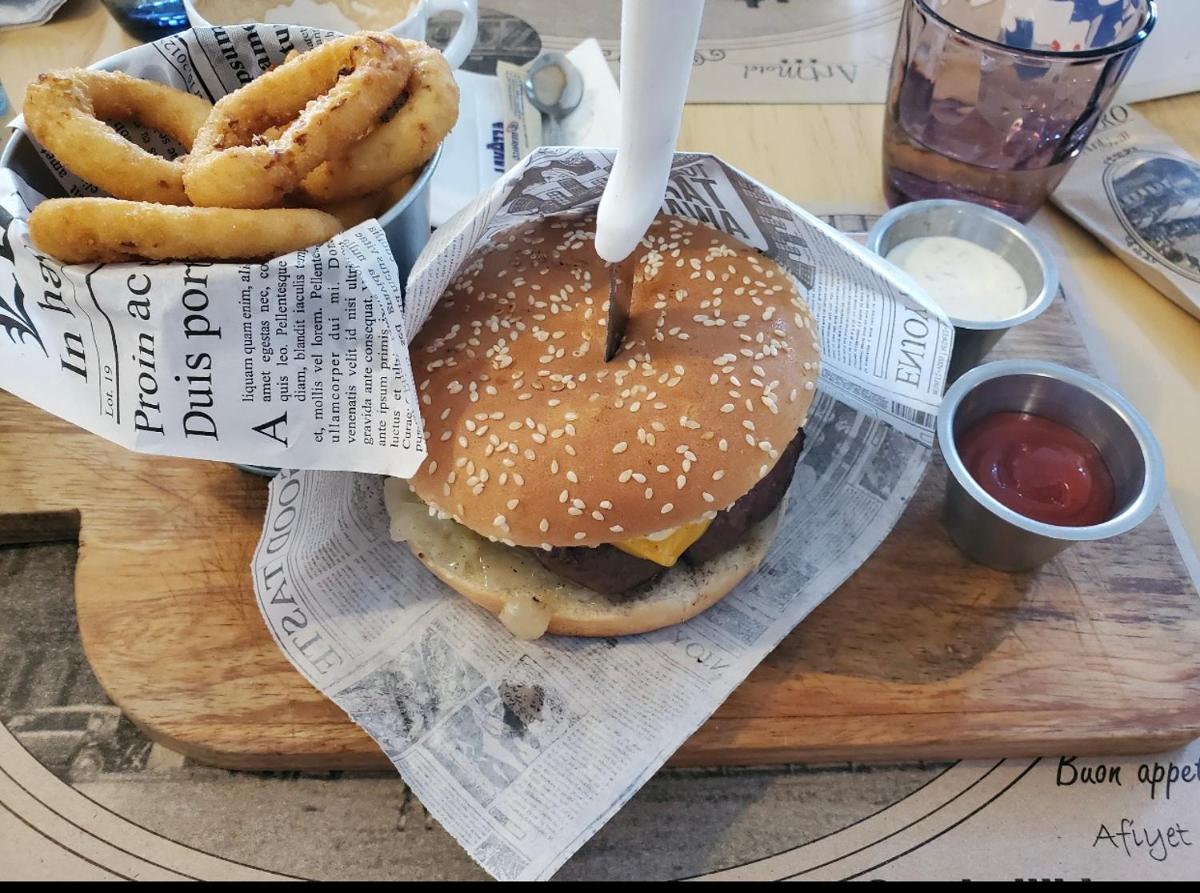 ArtMotel & Bistro - Housity