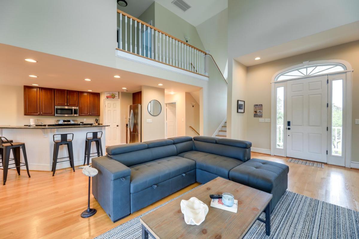 Harkers Island Vacation Rental with Pool Table! - Housity