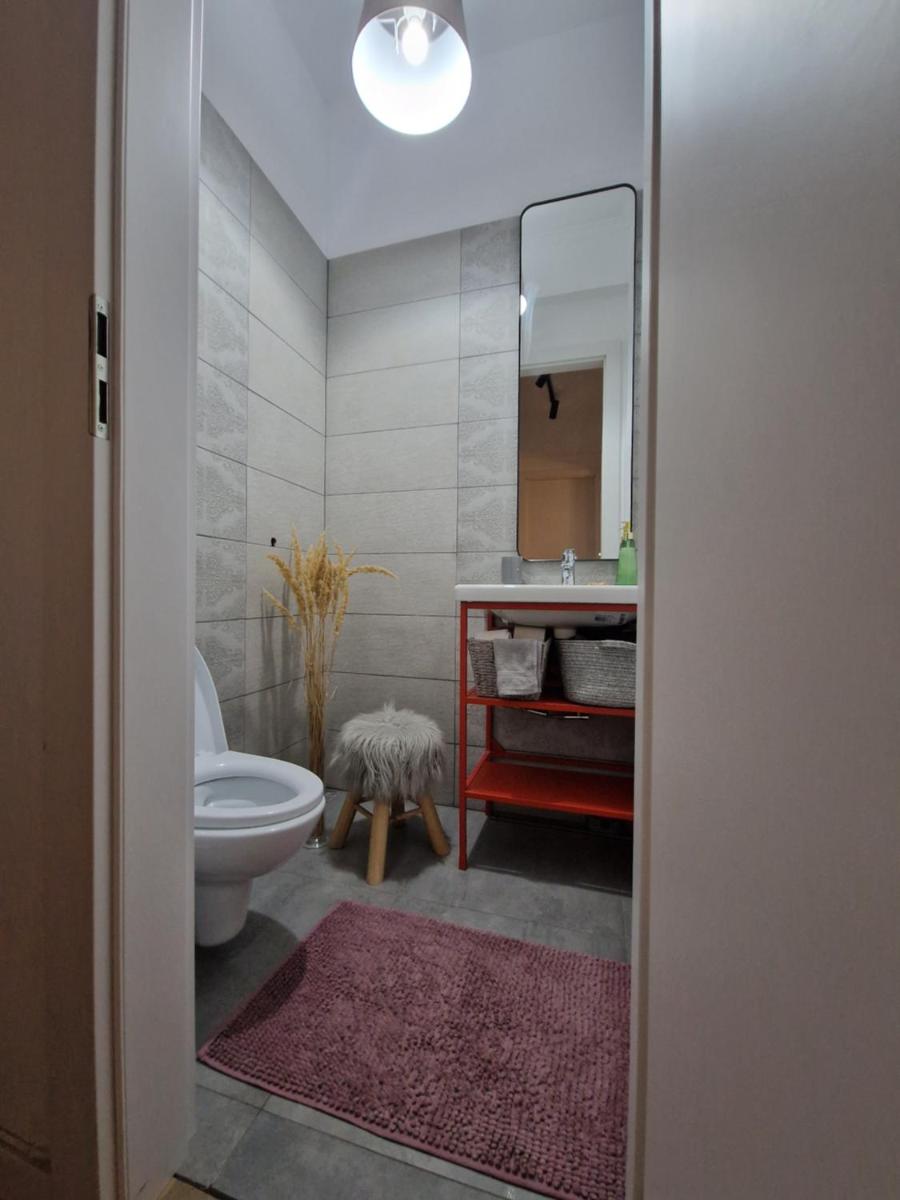 Suitetrails - Athenee apartment