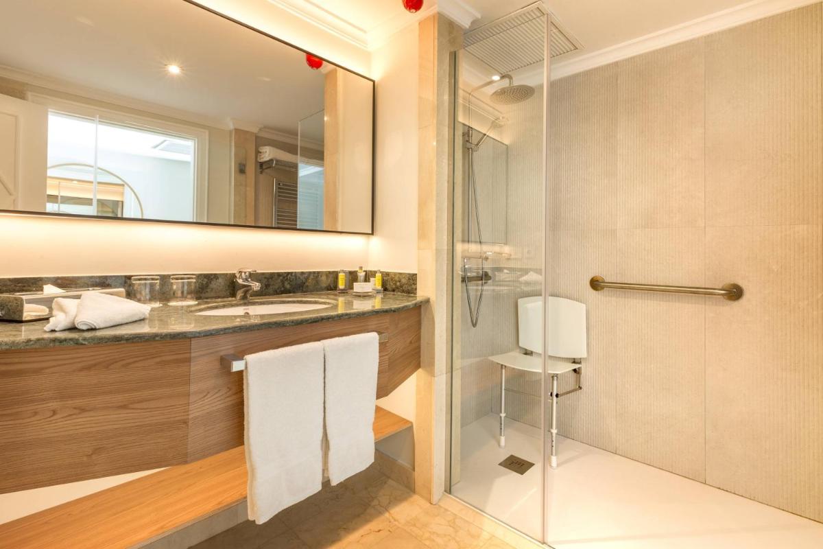 Un baño de Denia Marriott La Sella Golf Resort & Spa