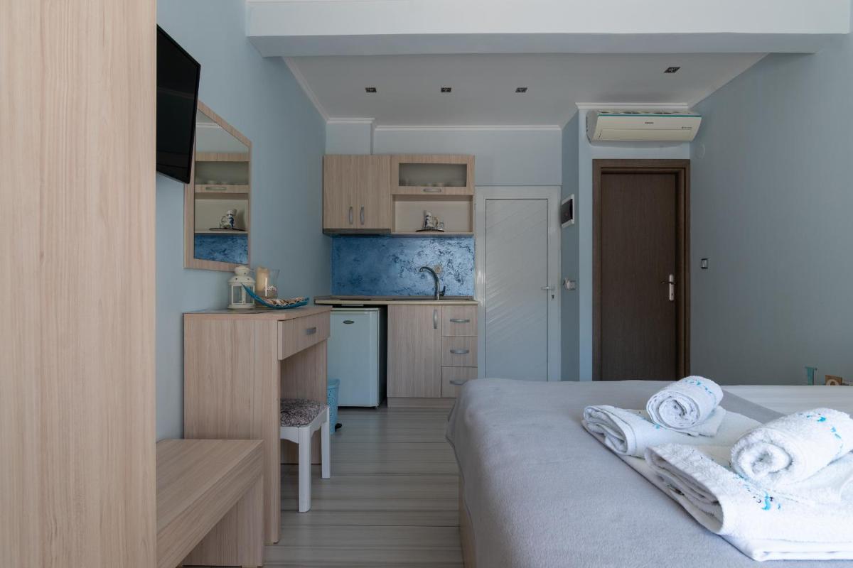 Athena's Studios - Housity