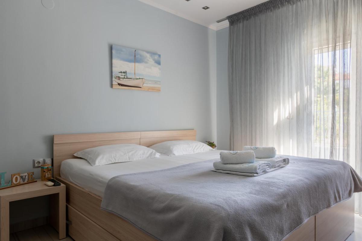 Athena's Studios - Housity