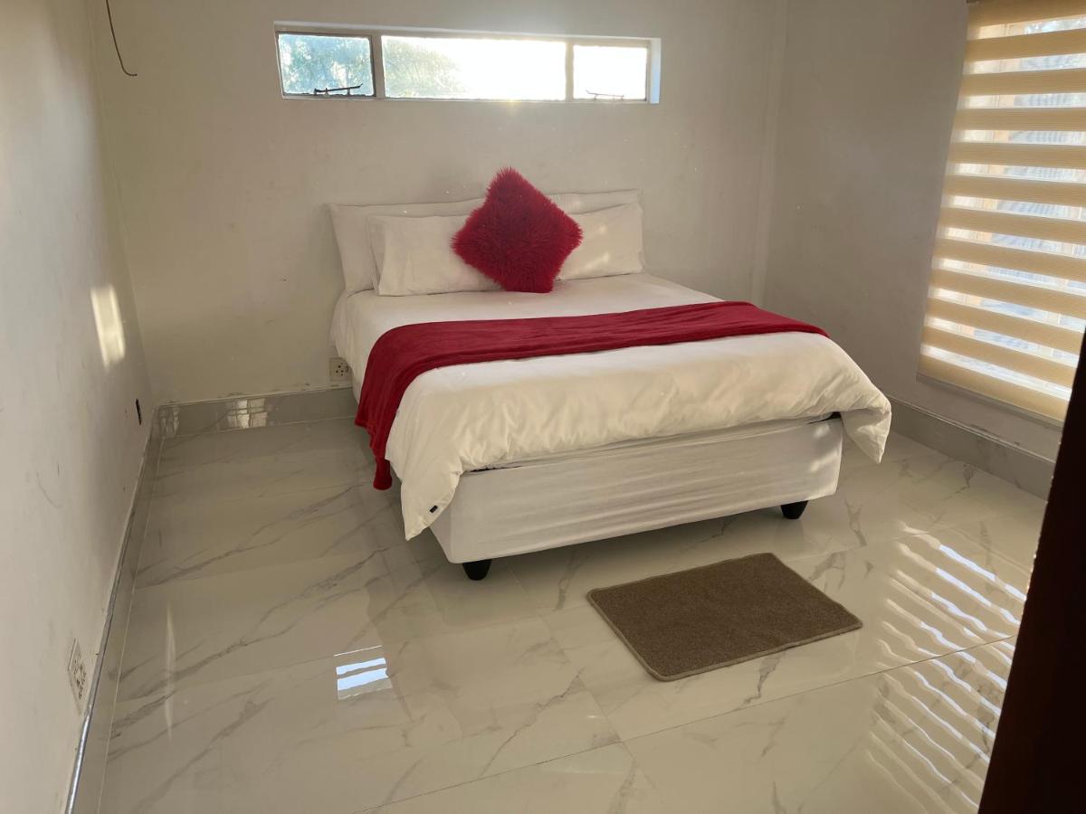 Fleurhof Guest House - Housity