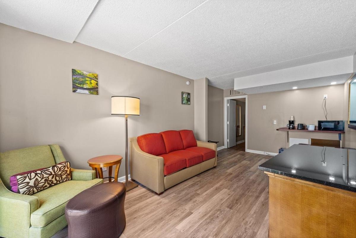 Sea Mist Oceanfront Resort - Housity