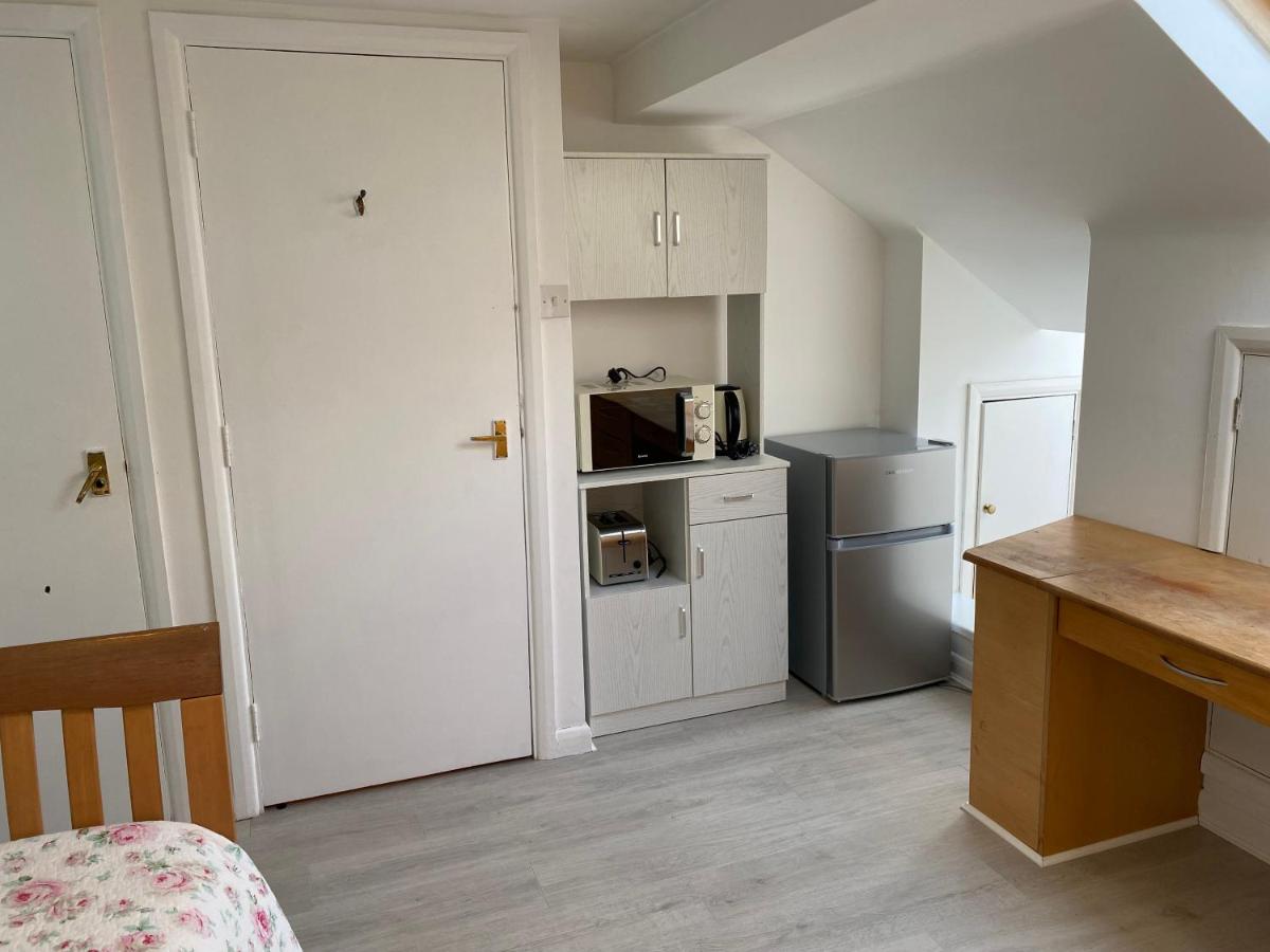 Comfortable Room - Housity