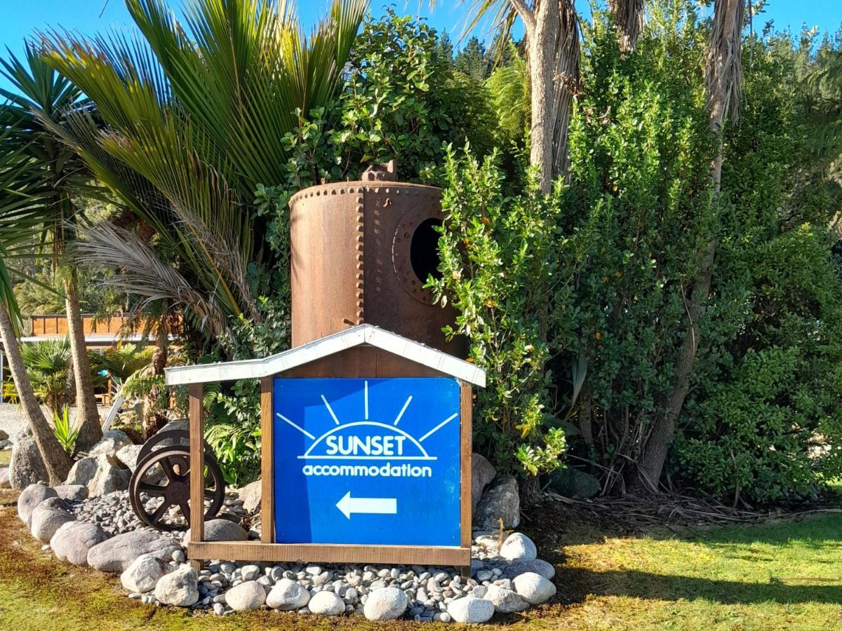 Sunset Accommodation - Housity