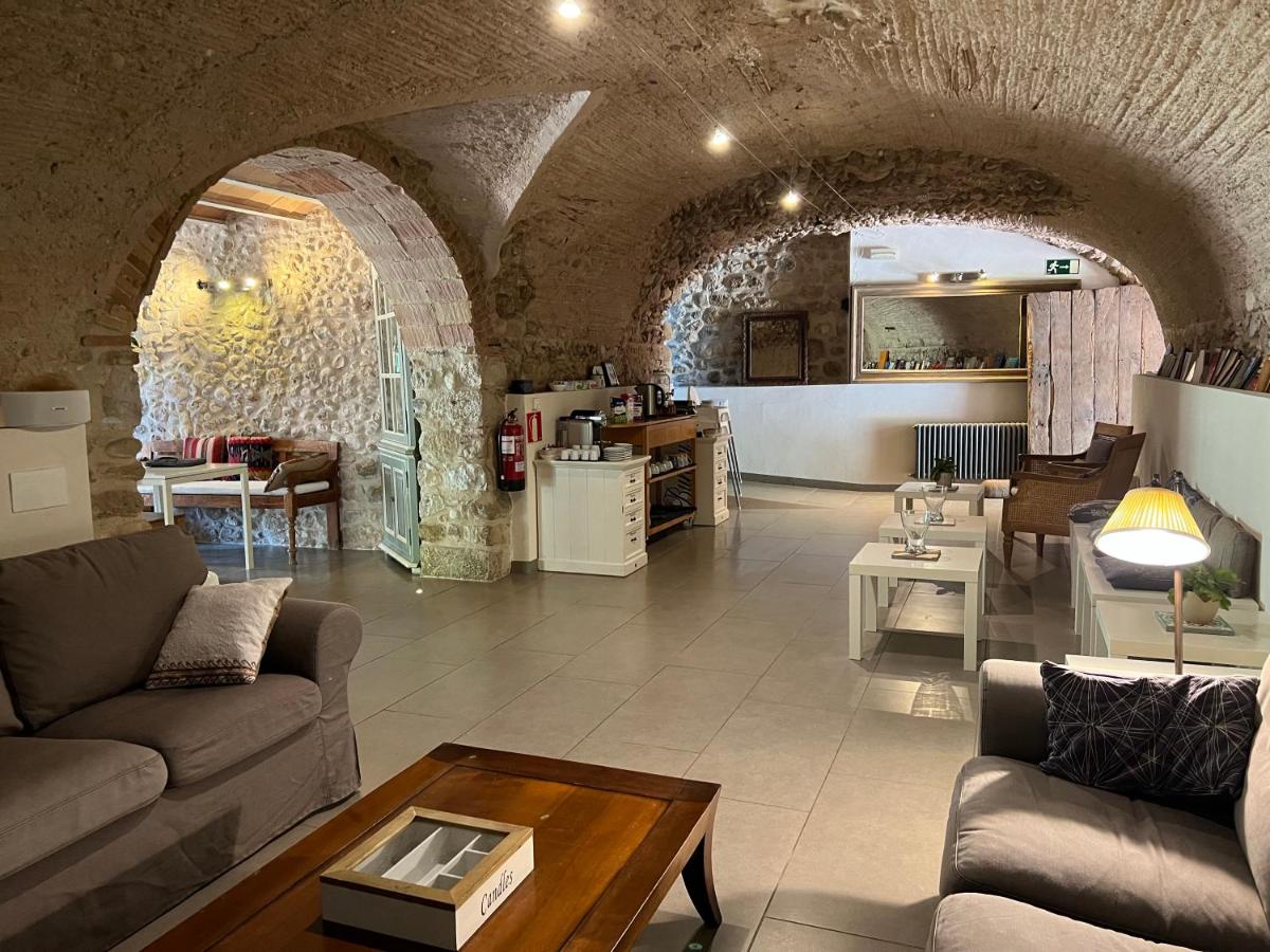Can Clotas Hotel Masia - Housity
