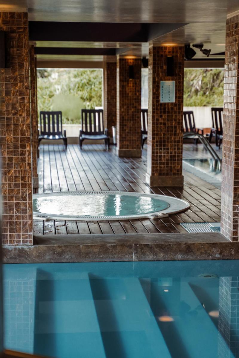 A piscina em ou perto de Santana Hotel & SPA