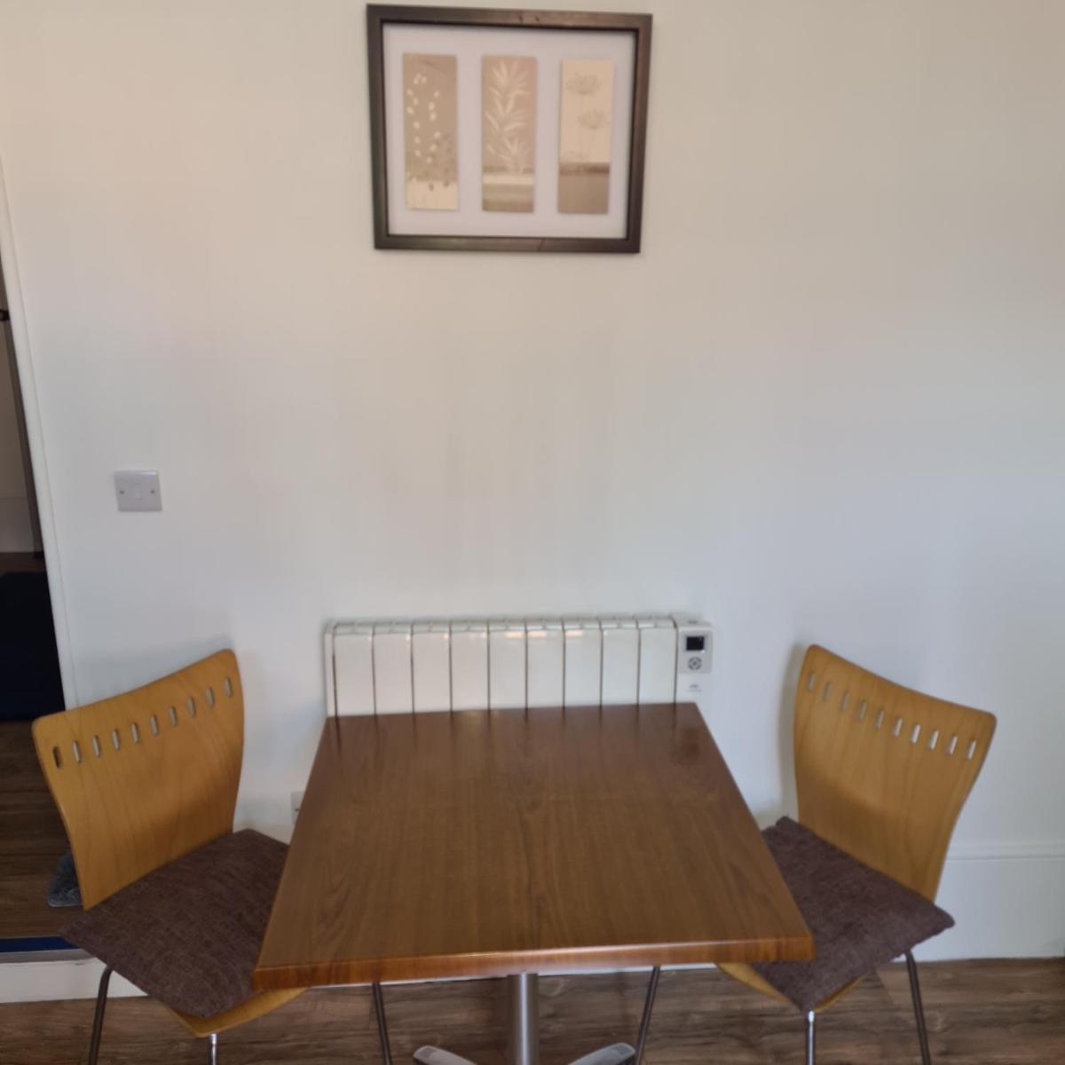 Cozy apartment in Burton town centre - Housity