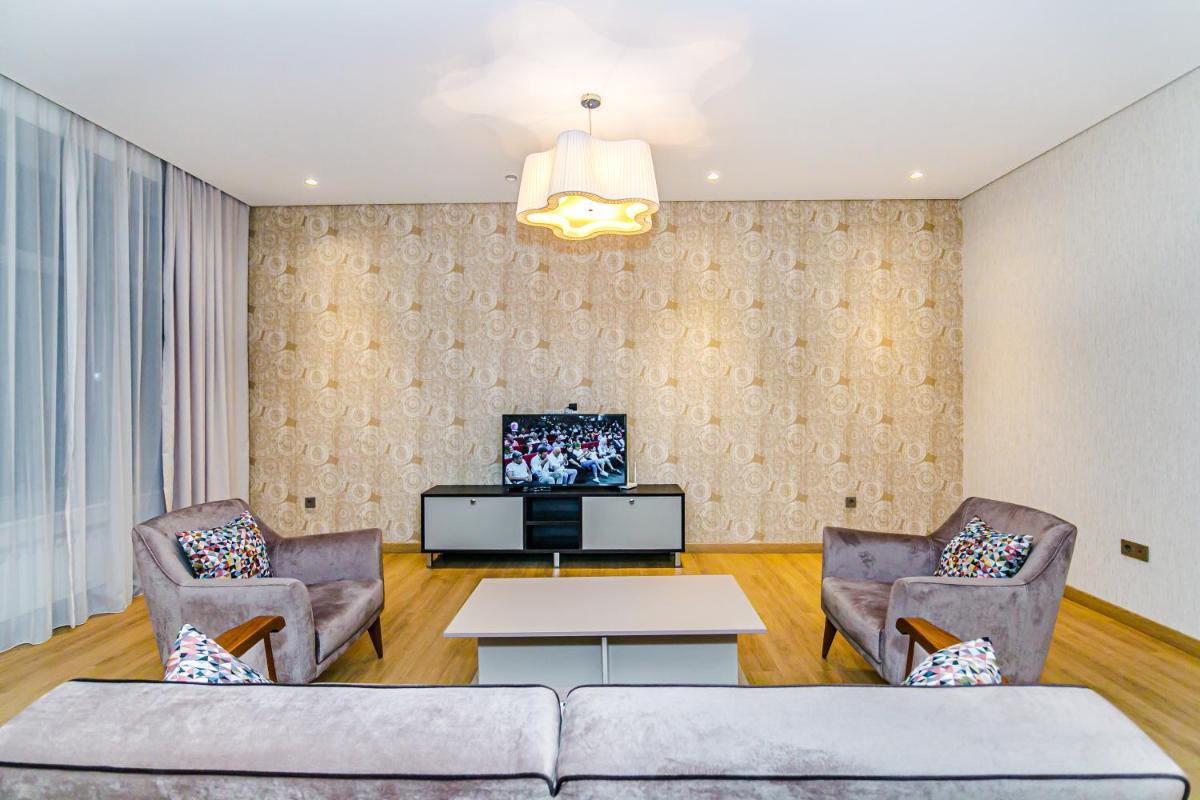 Baku İn Front of hotel apartment - Housity