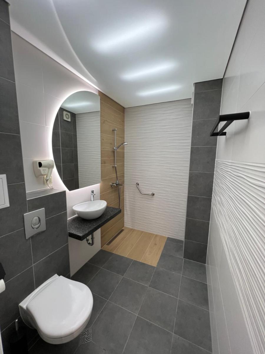 Bistra & Galina Hotel - Housity