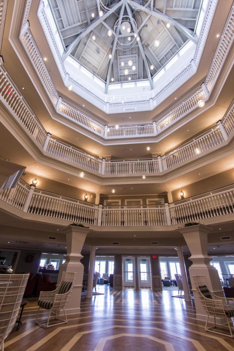 Cedar Point Hotel Breakers - Housity