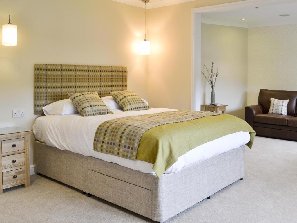 Roseberry House - Housity