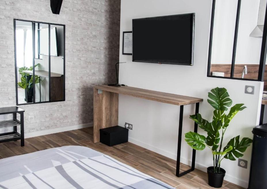 Beau studio STYLE INDUSTRIEL - Housity