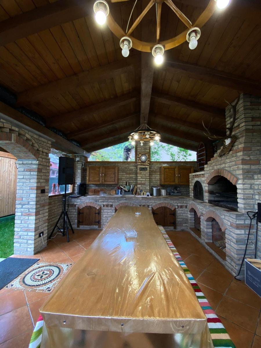 Casa La Cozacu - Housity