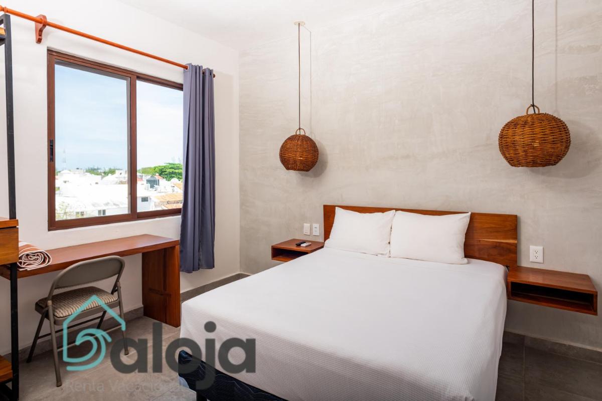 VIca Guest House con piscina en la entrada de la Zona Hotelera - Housity