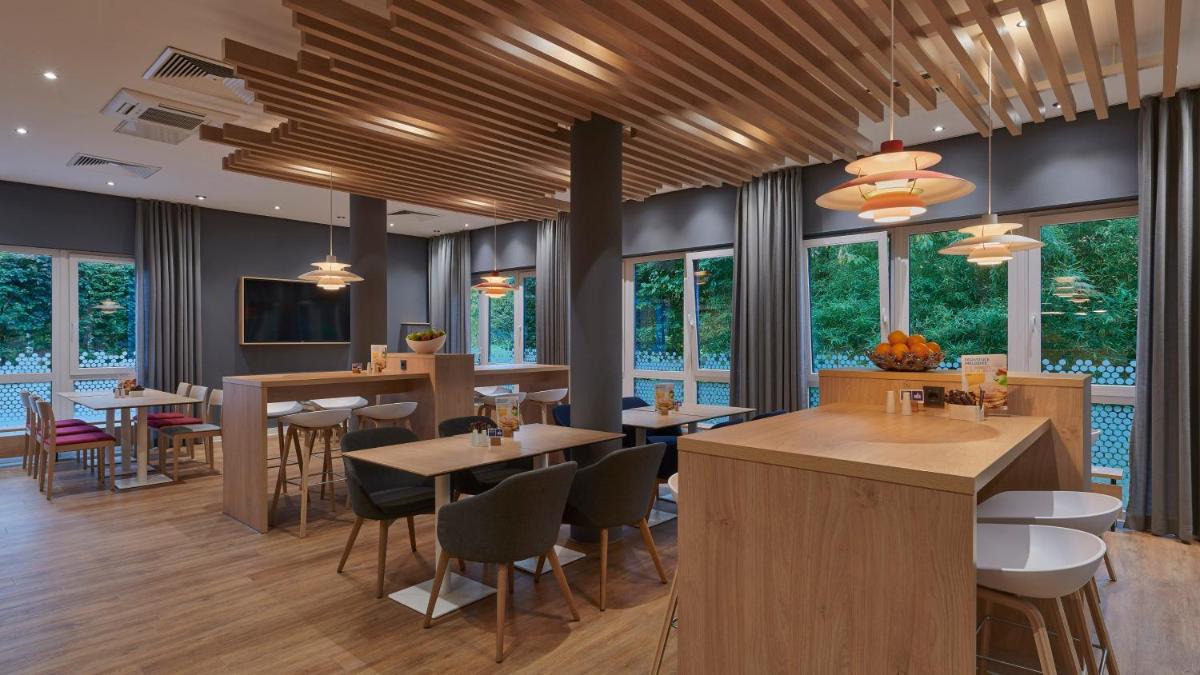 Holiday Inn Express Cologne Troisdorf by IHG - Housity