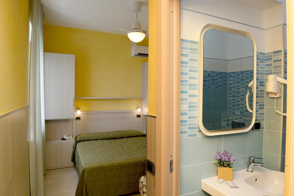 Hotel Puntabella - Housity