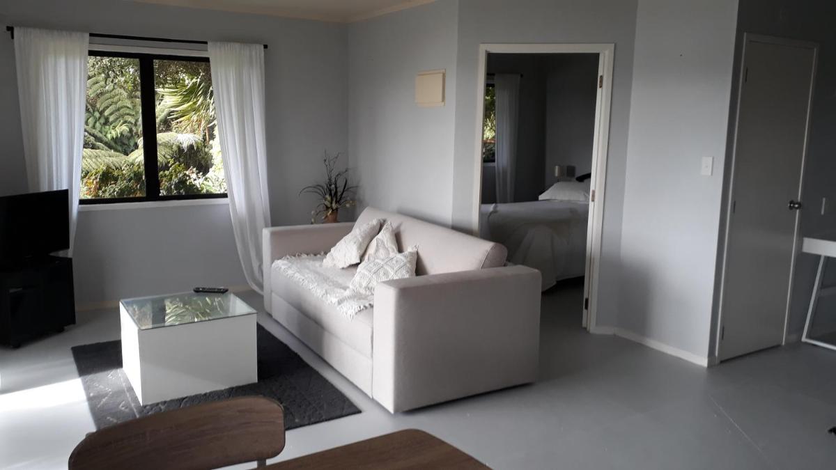 Pipiroa Bay Homestay - Housity