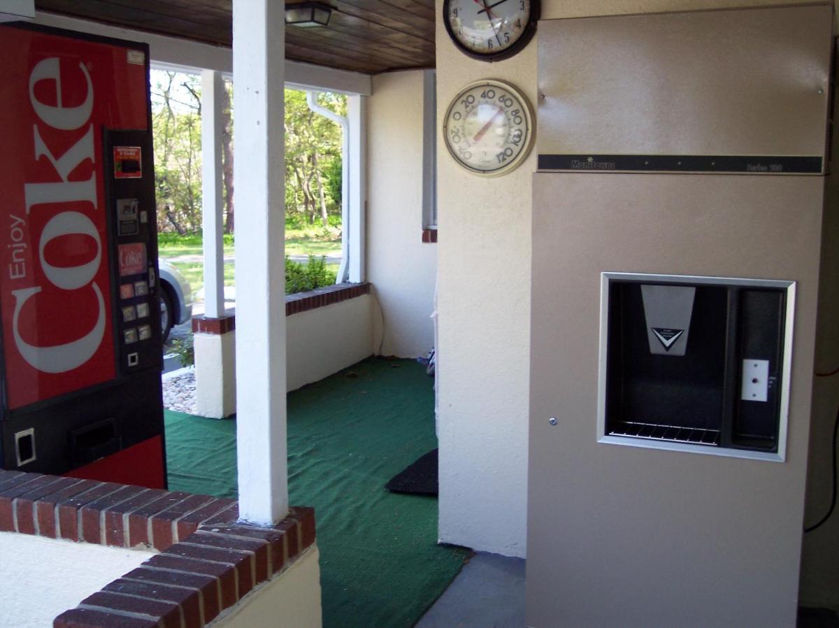 Shore Hills Motel - Housity