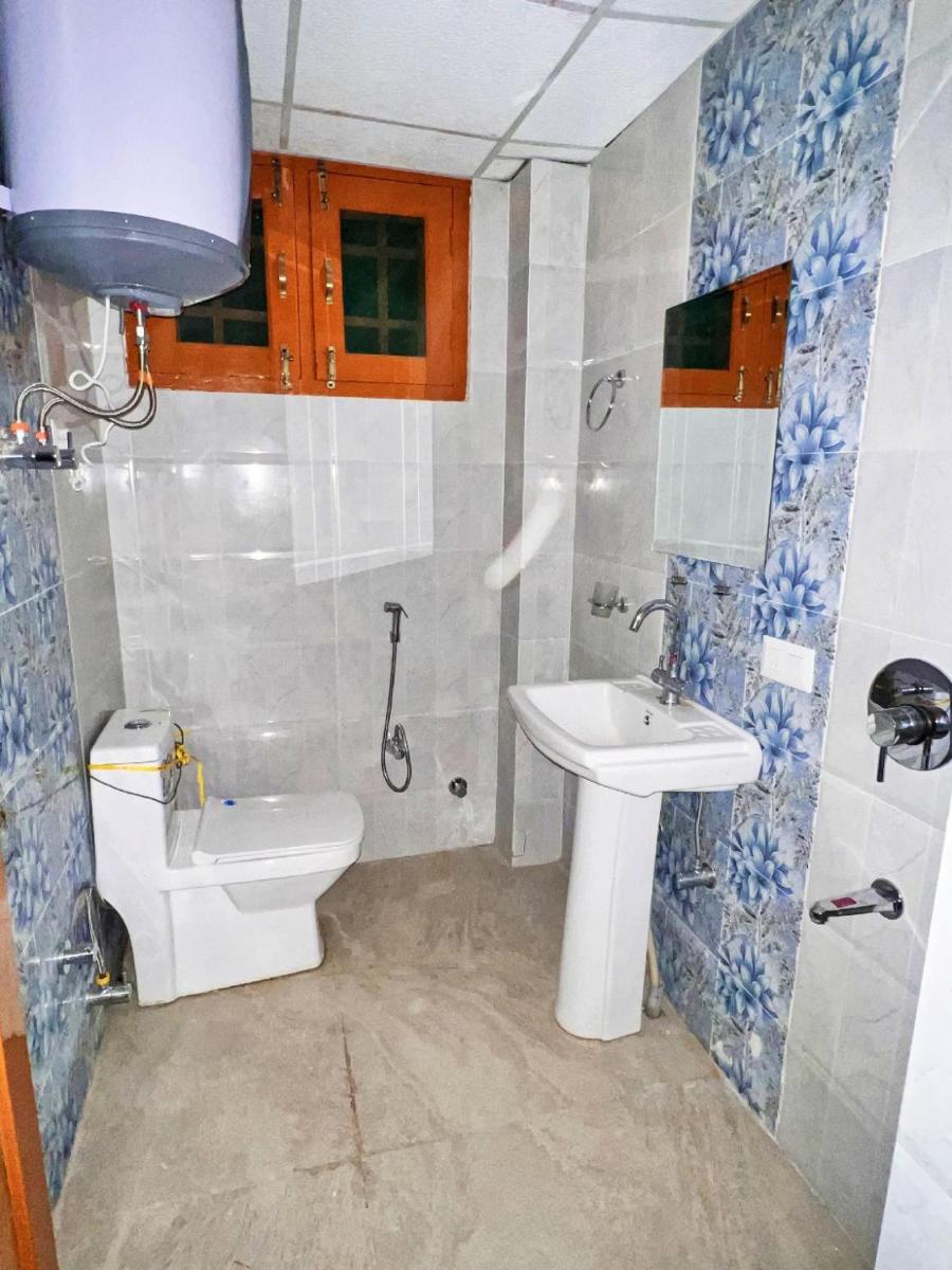 Roseline INN - Housity