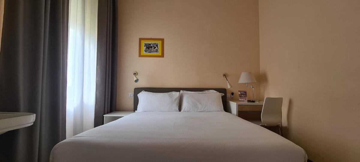 Villa Riari Garden - Housity