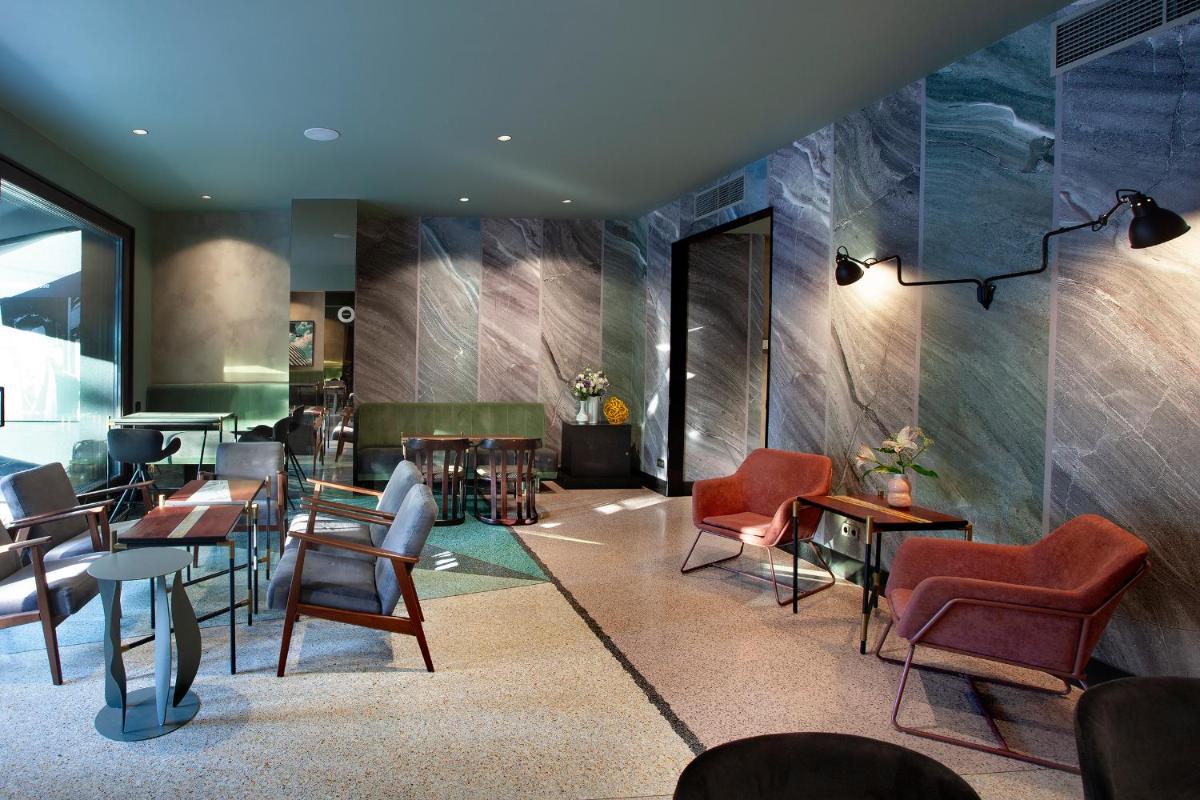 Room12 House - Housity