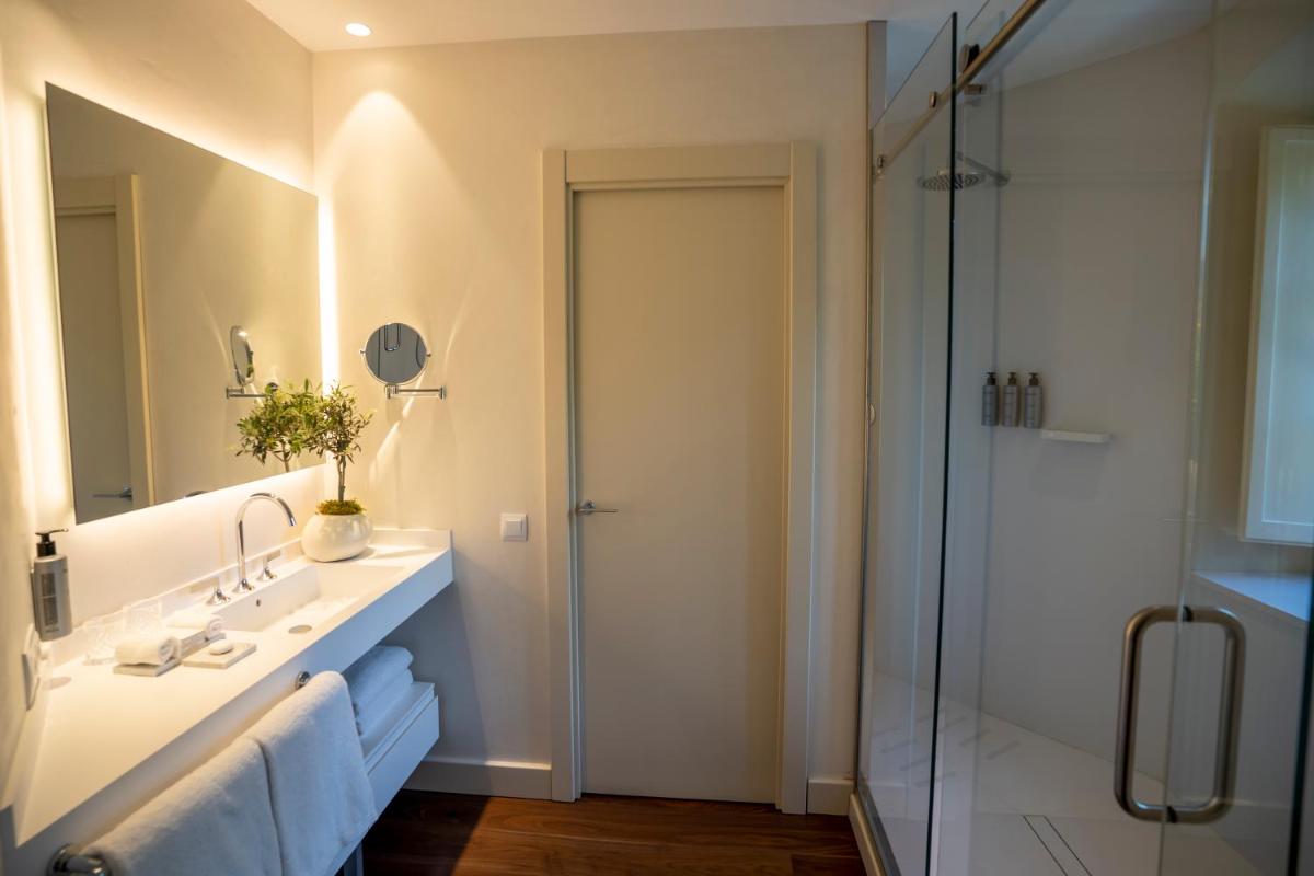 Un baño de Torre del Remei