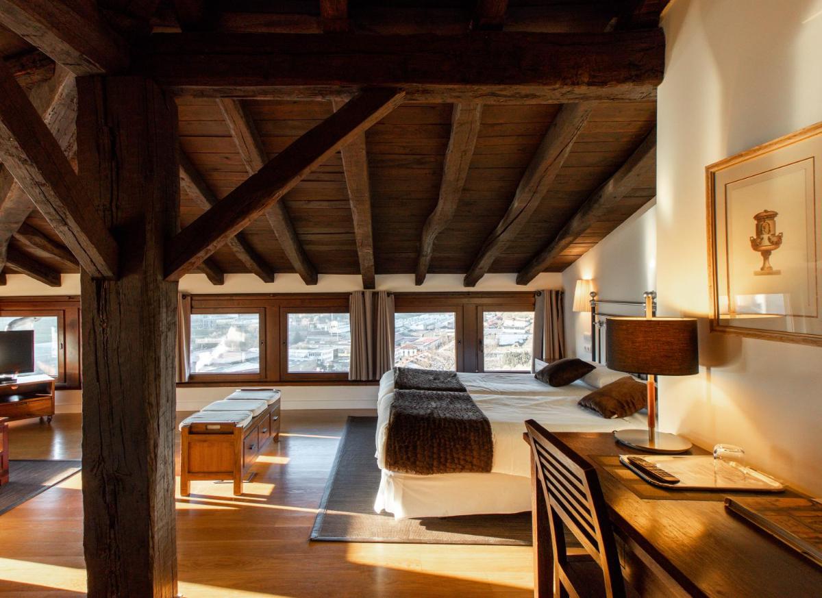 Hotel Torre Zumeltzegi - Housity