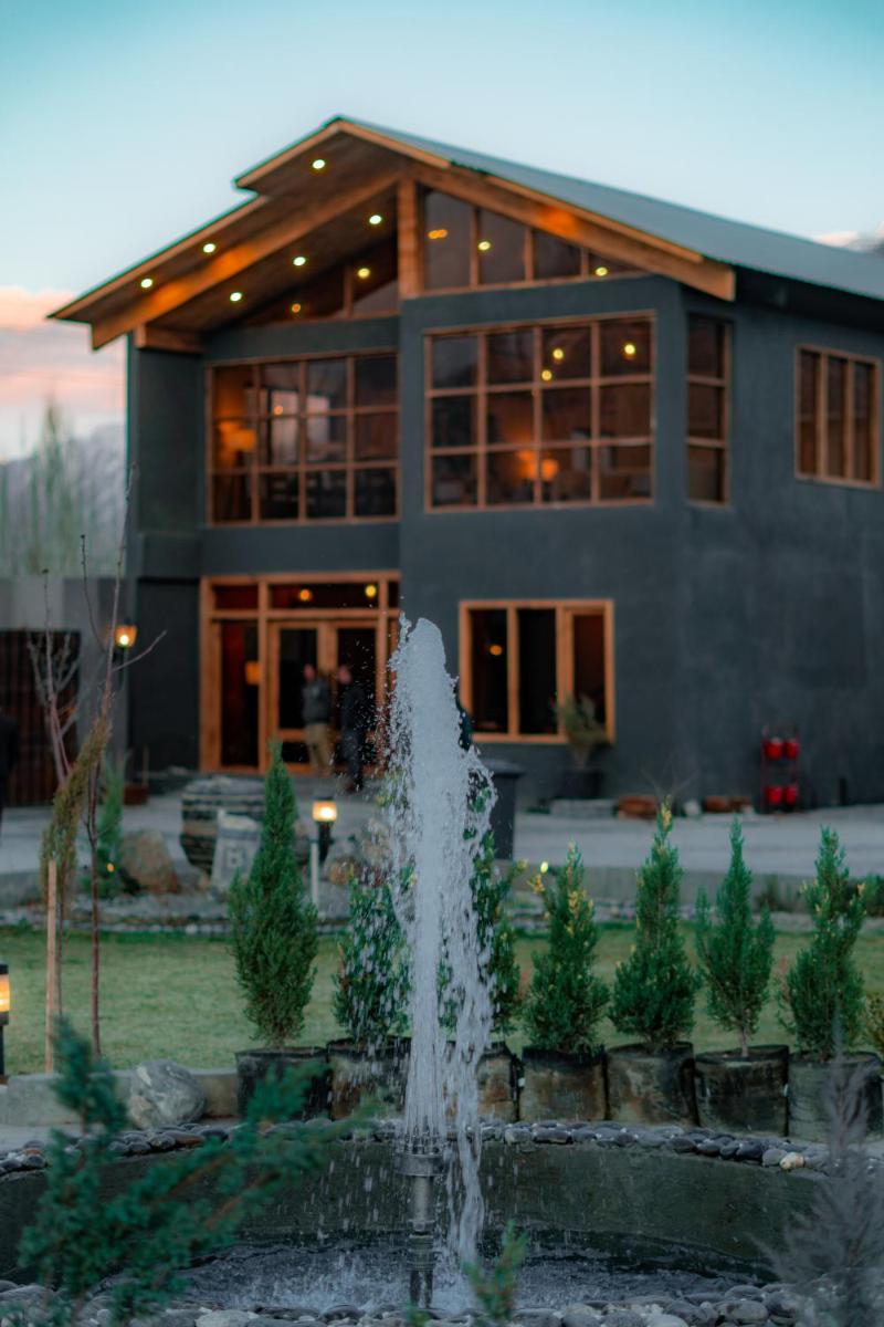 Dynasty Hotel Skardu - Housity