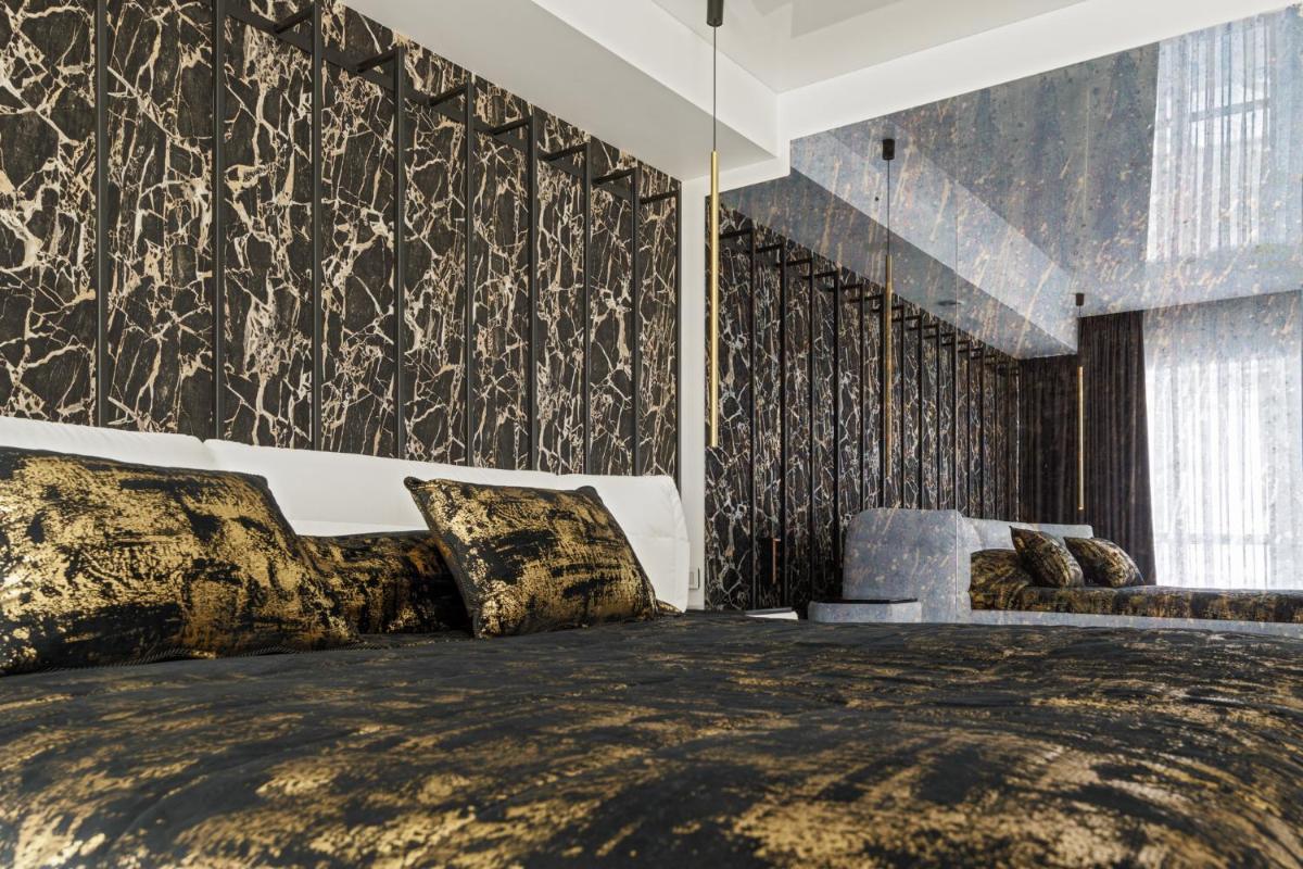 Grand Supreme Jacuzzi Apartment - Housity